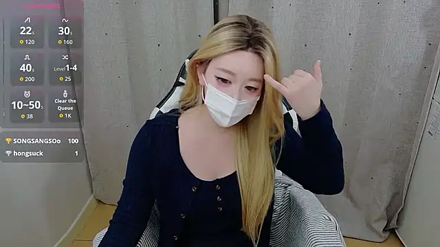 Snapshot of Kititi0x0 chatting on 12/16/25, 01:15 Kititi0x0 online show from 12/16/25, 01:15