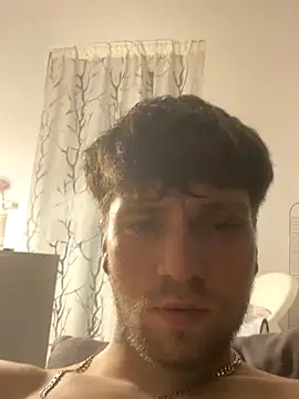 Snapshot of squty chatting on 12/18/25, 11:30 squty online show from 12/18/25, 11:30