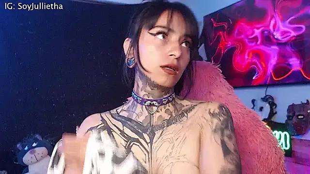 Julls420  online show from 02/19/26, 03:36