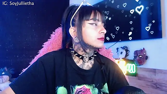 Julls420  online show from 02/06/26, 04:41