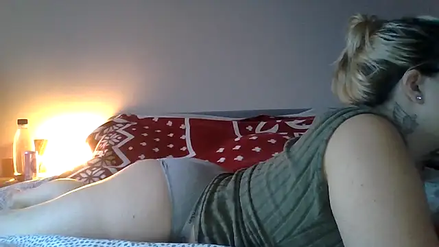 Julie0411 online show from 12/19/25, 08:06