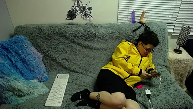 Snapshot of geminis_xxx chatting on 04/09/26, 06:19 geminis xxx online show from 04/09/26, 06:19