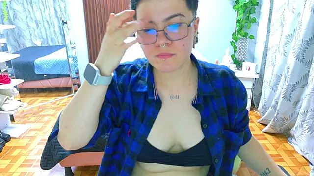 Snapshot of geminis_xxx chatting on 04/10/26, 03:46 geminis xxx online show from 04/10/26, 03:46