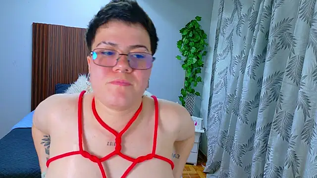 Snapshot of geminis_xxx chatting on 04/14/26, 04:17 geminis xxx online show from 04/14/26, 04:17