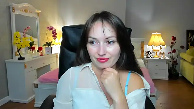 Snapshot of RosiAlina chatting on 07/16/26, 08:00 RosiAlina online show from 07/16/26, 08:00
