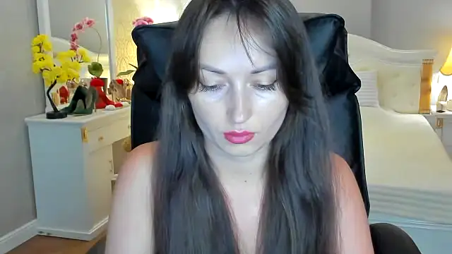 Snapshot of RosiAlina chatting on 06/29/26, 06:42 RosiAlina online show from 06/29/26, 06:42