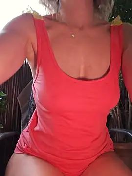Snapshot of VIKS_SECRET chatting on 06/26/26, 04:57 VIKS SECRET online show from 06/26/26, 04:57