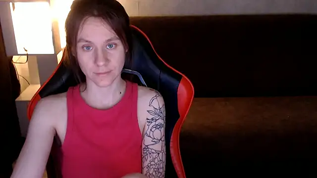 MiaBun1 online show from 12/20/25, 01:14