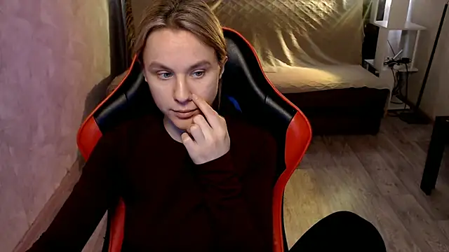 MiaBun1 online show from 04/05/26, 06:31