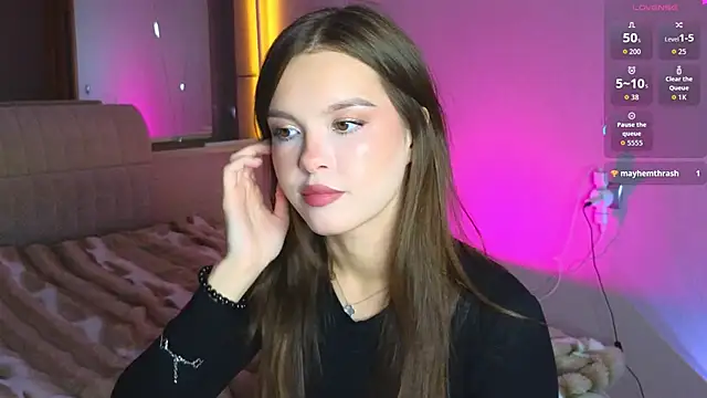 MoonJoyce online show from 12/22/25, 03:12