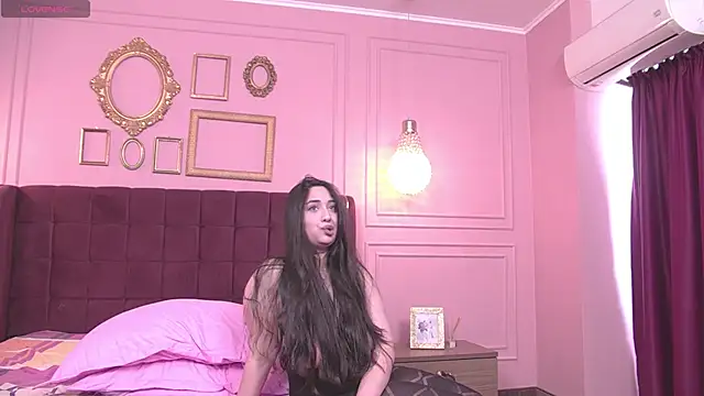 KendallVelvet online show from 04/23/26, 12:29