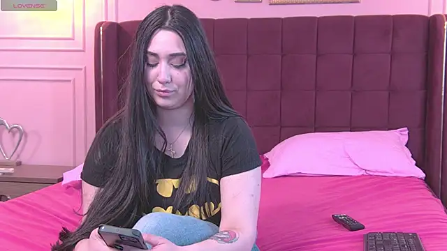 KendallVelvet online show from 04/25/26, 01:41