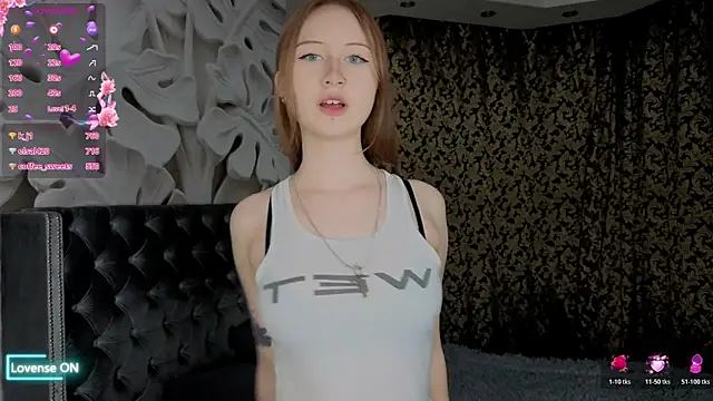 Snapshot of EvaaAnderson chatting on 07/05/26, 05:42 EvaaAnderson online show from 07/05/26, 05:42