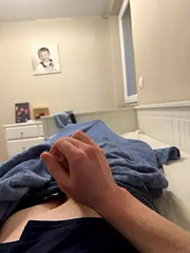 Snapshot of angei094 chatting on 01/15/26, 03:15 angei094 online show from 01/15/26, 03:15