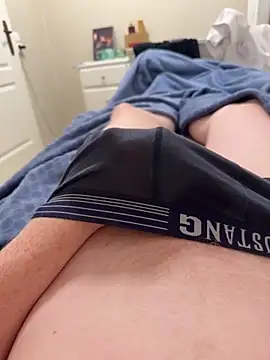 Snapshot of angei094 chatting on 02/23/26, 05:35 angei094 online show from 02/23/26, 05:35