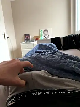 Snapshot of angei094 chatting on 01/08/26, 01:17 angei094 online show from 01/08/26, 01:17