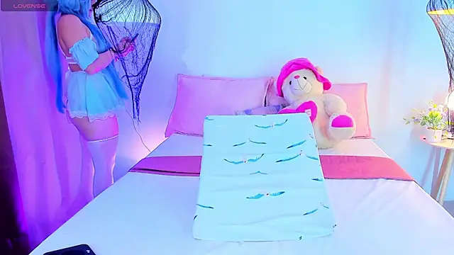  Xynara owo online show from 01/15/26, 12:03