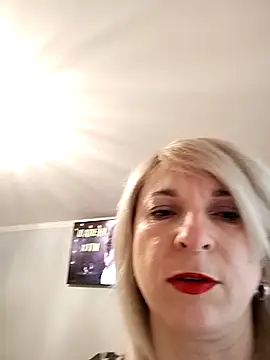 AhlyssaLove1155 online show from 05/13/26, 05:20