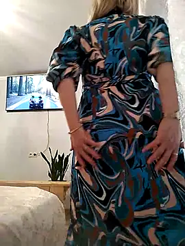 AhlyssaLove1155 online show from 05/01/26, 04:45