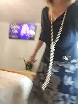 AhlyssaLove1155 online show from 05/17/26, 07:41