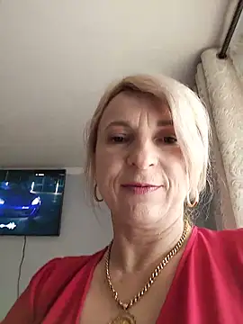 Snapshot of AhlyssaLove1155 chatting on 06/12/26, 03:10 AhlyssaLove1155 online show from 06/12/26, 03:10