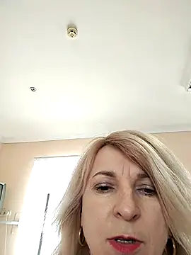 AhlyssaLove1155 online show from 02/02/26, 10:14