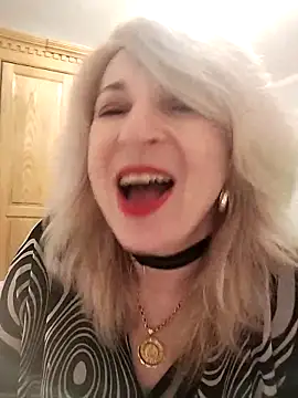 AhlyssaLove1155 online show from 02/21/26, 06:32