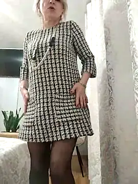 AhlyssaLove1155 online show from 02/13/26, 03:56