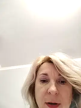 AhlyssaLove1155 online show from 01/31/26, 07:12