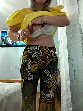 AhlyssaLove1155 online show from 05/11/26, 04:26