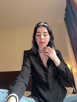 Snapshot of Nattasss chatting on 04/28/26, 12:31 Nattasss online show from 04/28/26, 12:31