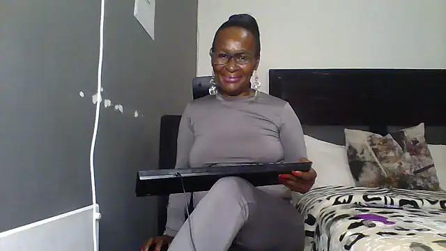 hotgrannxxx58 online show from 07/15/26, 10:50
