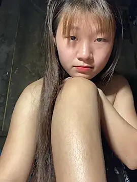 hinata-xx online show from 04/13/26, 11:36