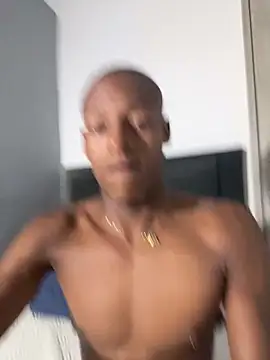 Snapshot of Vergalarga0121 chatting on 02/15/26, 05:08 Vergalarga0121 online show from 02/15/26, 05:08