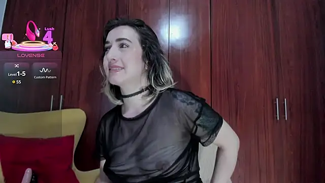 carly grasso online show from 10/28/25, 09:52