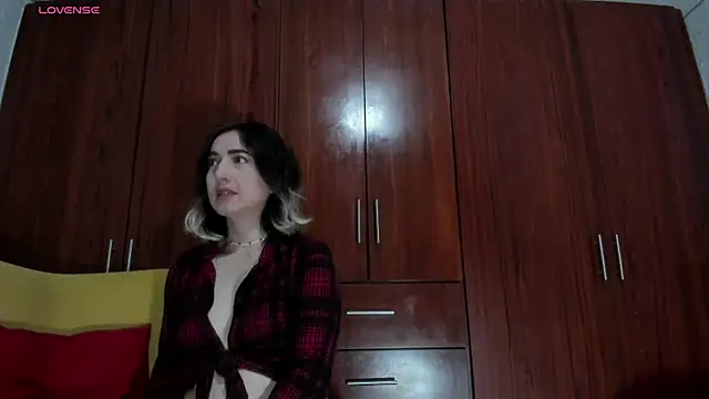 carly grasso online show from 04/14/26, 03:11