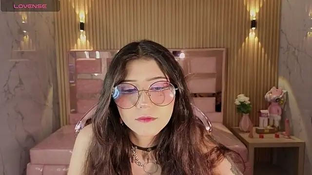 miss devil s online show from 04/14/26, 03:11