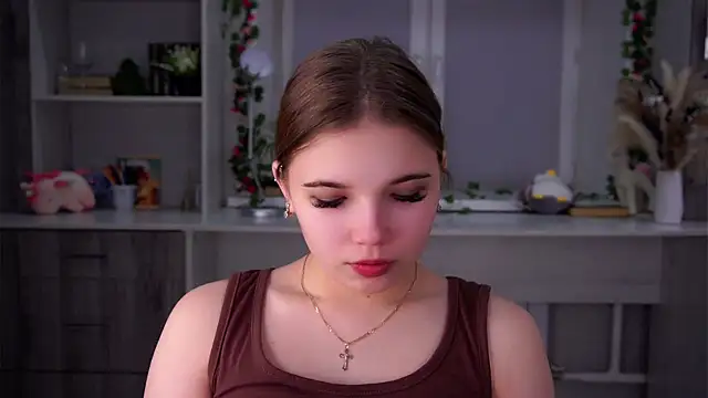 Snapshot of SolBurri chatting on 12/15/25, 02:06 SolBurri online show from 12/15/25, 02:06