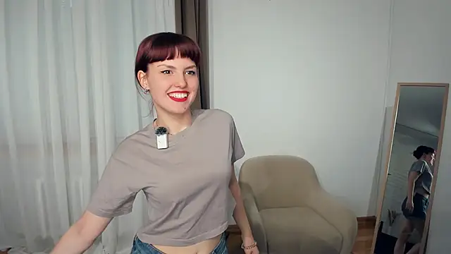 DesireeMillison online show from 12/16/25, 08:07