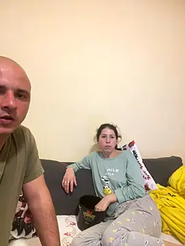 coupledeea online show from 12/20/25, 10:23