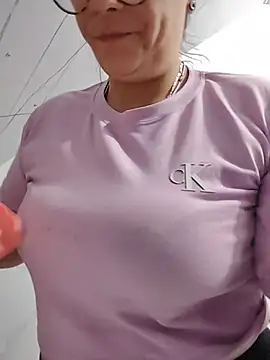 Snapshot of Susana_Rojas chatting on 02/27/26, 02:12 Susana Rojas online show from 02/27/26, 02:12