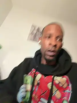 Snapshot of Dreadyyy chatting on 12/15/25, 05:46 Dreadyyy online show from 12/15/25, 05:46