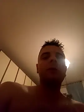 Snapshot of HootedSnow chatting on 05/15/26, 01:36 HootedSnow online show from 05/15/26, 01:36