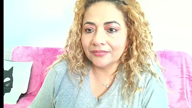 mariajosebarrazaa online show from 02/12/26, 03:23