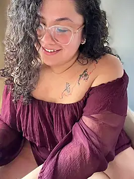 Snapshot of VanesssaMilf_ chatting on 07/10/26, 02:39 VanesssaMilf online show from 07/10/26, 02:39