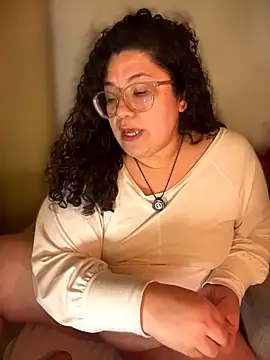 Snapshot of VanesssaMilf_ chatting on 02/06/26, 11:45 VanesssaMilf online show from 02/06/26, 11:45