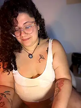 Snapshot of VanesssaMilf_ chatting on 04/08/26, 12:34 VanesssaMilf online show from 04/08/26, 12:34