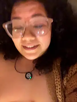 Snapshot of VanesssaMilf_ chatting on 02/03/26, 06:40 VanesssaMilf online show from 02/03/26, 06:40