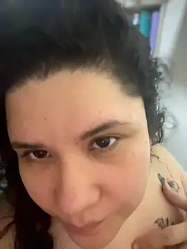 Snapshot of VanesssaMilf_ chatting on 04/16/26, 12:44 VanesssaMilf online show from 04/16/26, 12:44