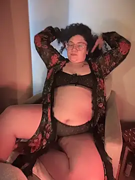 Snapshot of VanesssaMilf_ chatting on 12/20/25, 09:39 VanesssaMilf online show from 12/20/25, 09:39